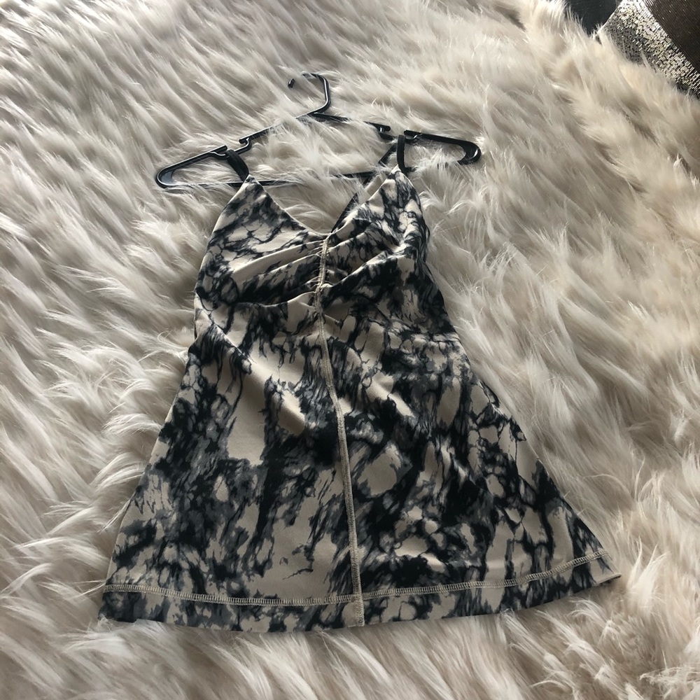 Lulu Lemon Tank